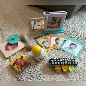 Vibrant Learning Toy Set with Photo Cards